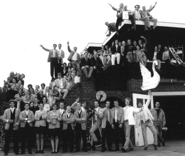 Strepenborrel 1998